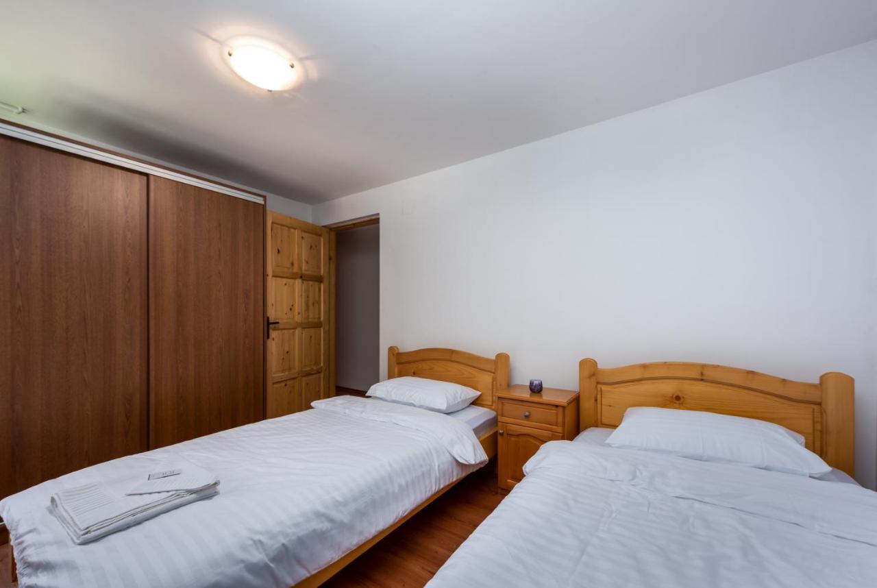 Oasis Mountain Villa Braşov Extérieur photo